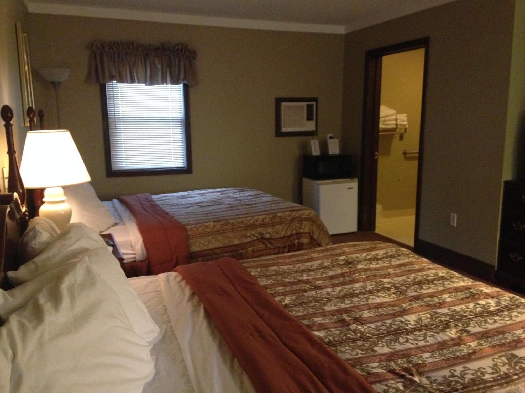 Fred'S Inn Restaurant & Lodging Norwich Chambre photo
